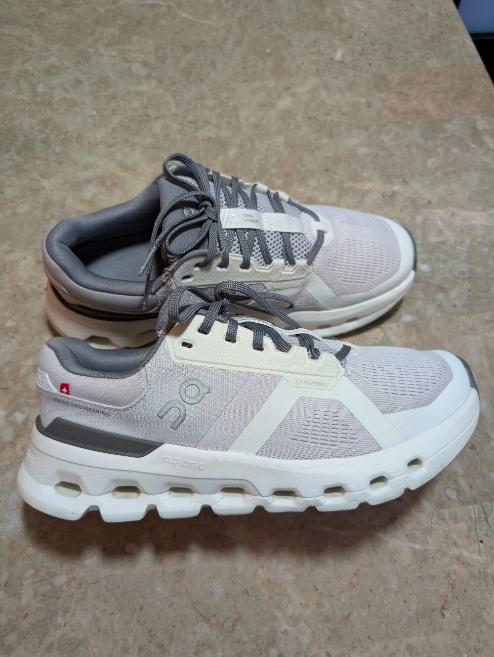 On Cloudrunner Swiss Engineering® Cushioned Shoes Frost White Women's Size 9.5 - Picture 10 of 14